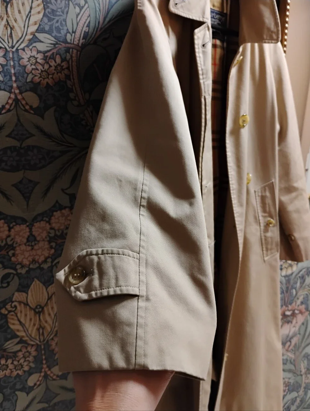 Vintage Burberry Trench Coat, Single Breasted - Picture 6 of 10